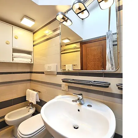 Lovely - Rialto Apartament